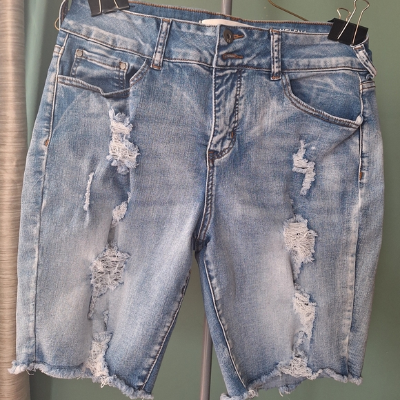 !it jeans Pants - Womens !it jeans Helena High Rise Long Rider Shorts. Sz 12.